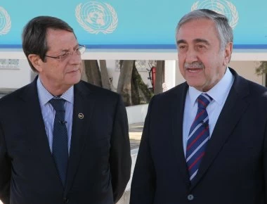 Κυπριακό: Διεξοδική συζήτηση συγκλίσεων και διαφορών θα ζητήσει ο Ν. Αναστασιάδης από τον Μ. Ακιντζί